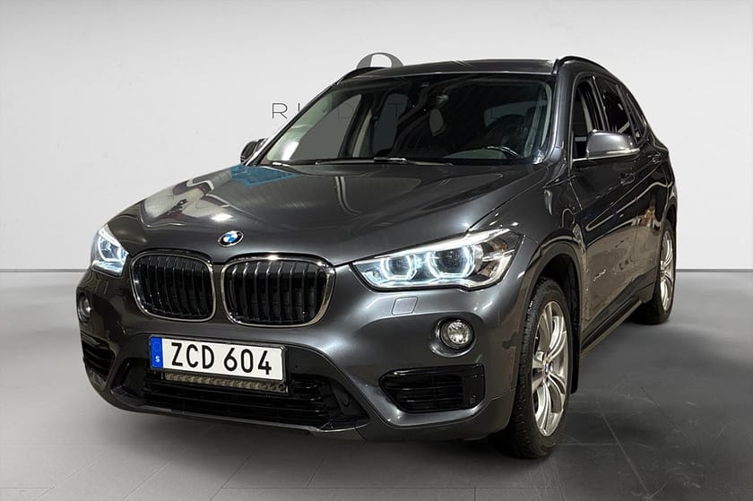 Bild 1 av BMW X1 xDrive20d 190 HK AUT SPORT LINE DRAG HUD NAVI M&K 18"