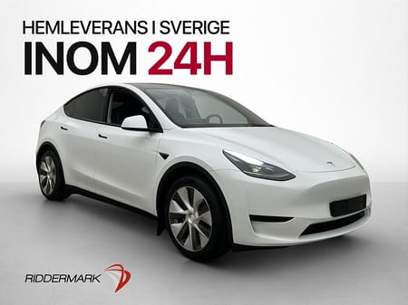 Tesla Model Y Standard Range RWD Svensksåld MOMS Skinn Drag