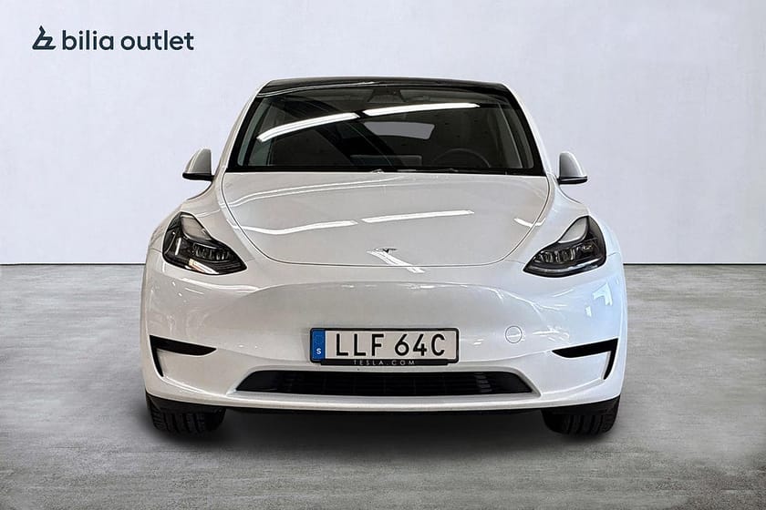 Bild 3 av Tesla Model Y Standard Range RWD 299hk Panorama Navi Backkamera MOMS
