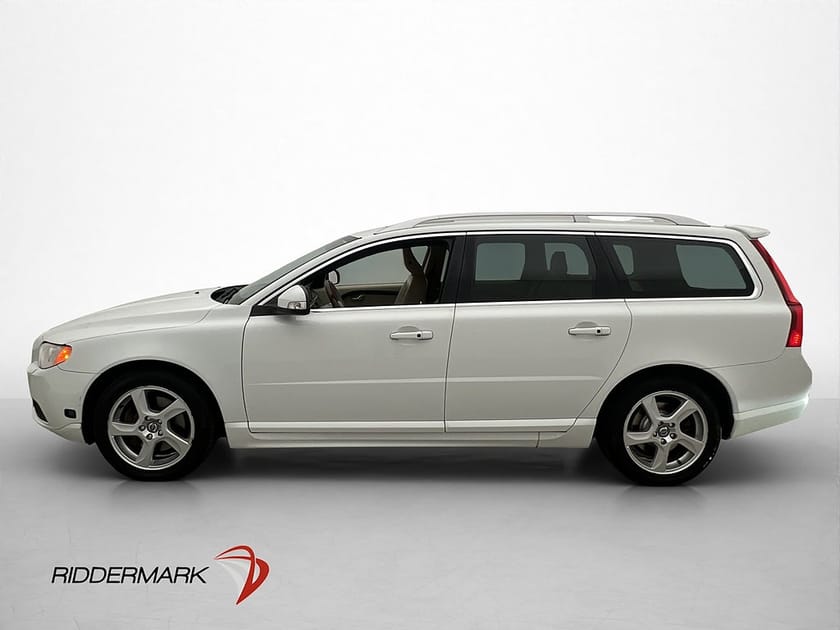 Bild 4 av Volvo V70 2.5FT 231hk Summum Drag Taklucka Skinn P-sensor