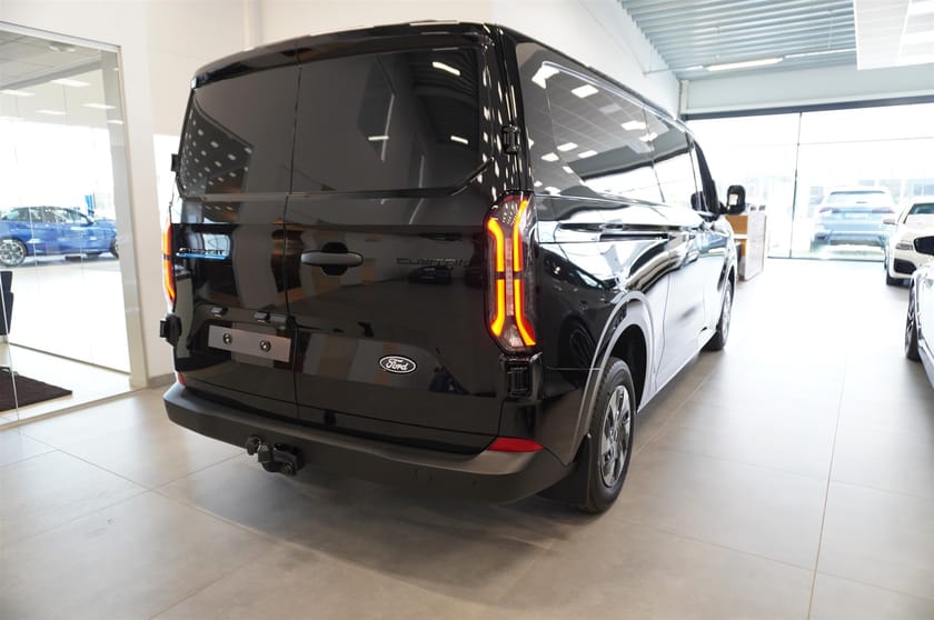 Bild 5 av Ford E-Transit Custom 340 Skåp Trend 340l Elmotor 100kW 136hk 1-Växlad Rwd El Dubbla Skjutdörrar