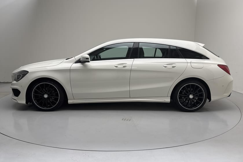 Bild 2 av Mercedes-Benz CLA 200 CDI Shooting Brake (136hk) AMG Line