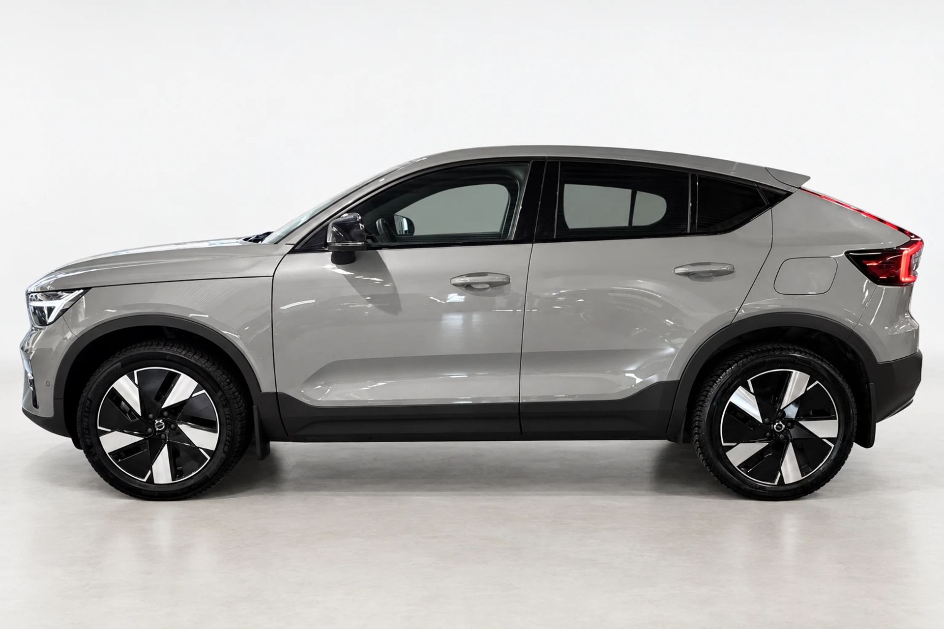 Volvo C40 2024, kuva 2/30