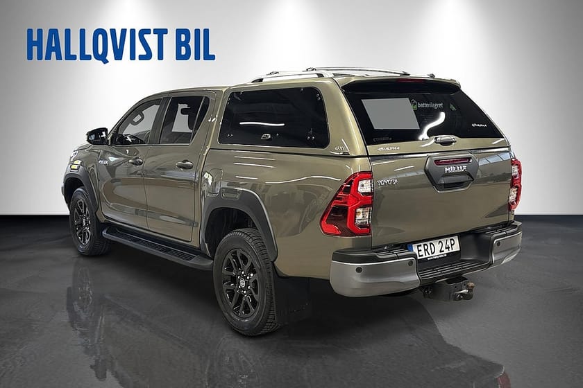 Bild 4 av Toyota Hilux Dubbelhytt 2.8 MHEV 4WD Automat Invincible Komfortpaket Kå