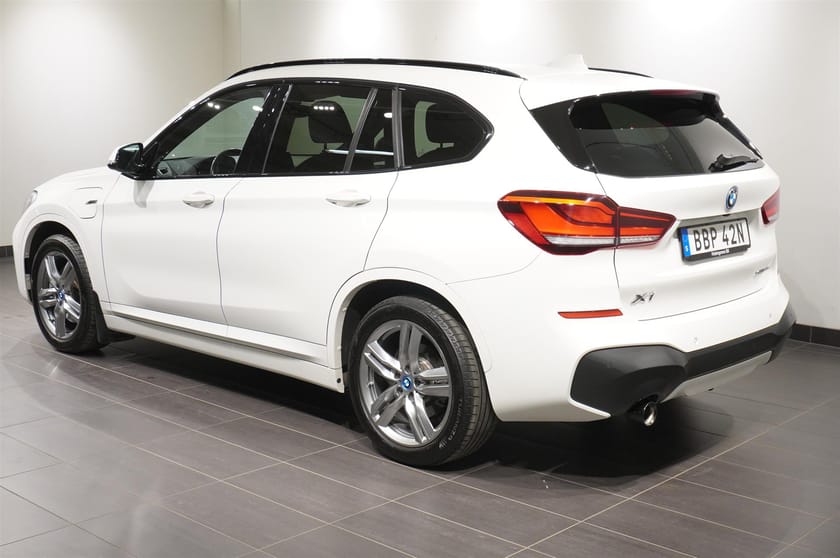 Bild 3 av BMW X1 xDrive25e M Sport Drag HiFi Kamera HUD