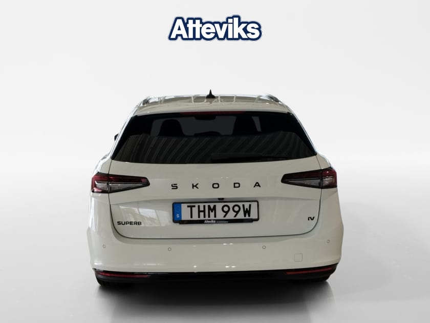 Bild 4 av Škoda Superb iV Kombi SPORTLINE 1,5 TSI 204 HK 6 VXL DSG