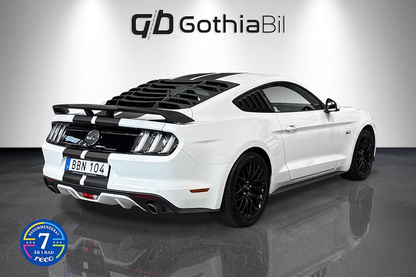 Bild 5 av Ford Mustang GT 5,0 V8 SHAKER Trend Sync2 421hk Nybes Nyservad