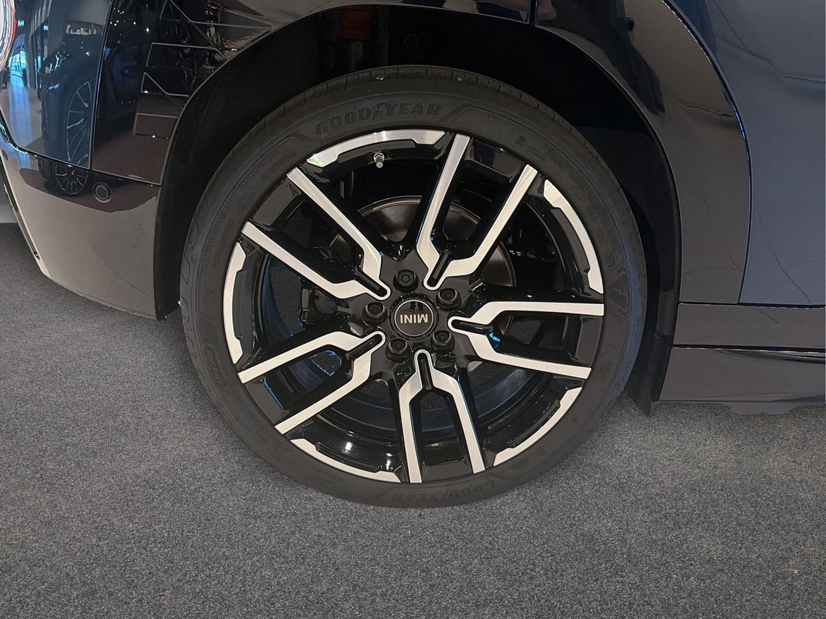 MINI Aceman E, 184ps, 2026