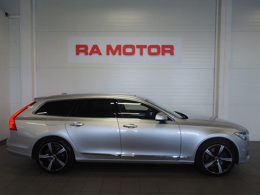 Bild 4 av Volvo V90 D5 Polestar Optimisation AWD Inscription B&W Se Spec!
