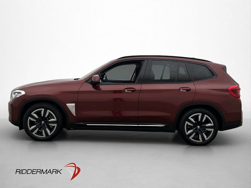 Bild 5 av BMW iX3 286hk Charged Panorama Kamera Navi CarPlay Dragkrok