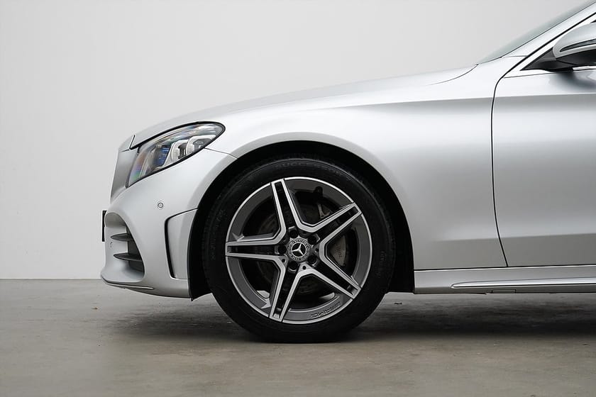 Bild 2 av Mercedes-Benz C 220 T d C220 / 194hk / AMG / Multibeam / Premium
