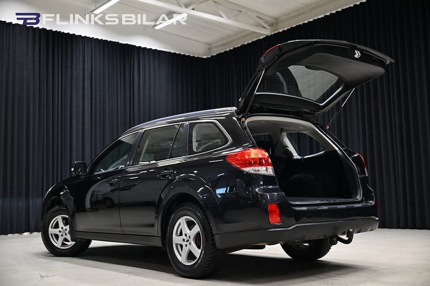 Bild 5 av Subaru Outback 2.5 4WD 167hk | Business | Automat | M&K | Dragkrok