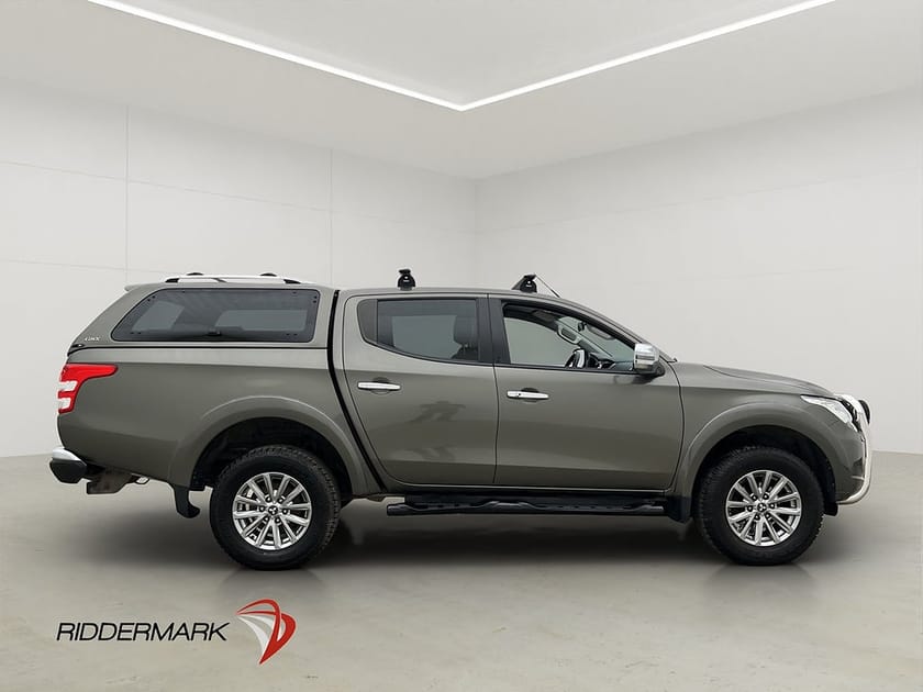 Bild 2 av Mitsubishi L200 Dubbelhytt 2.4 4WD M/K-Värmare Drag B-Kamera Skinn Kåpa