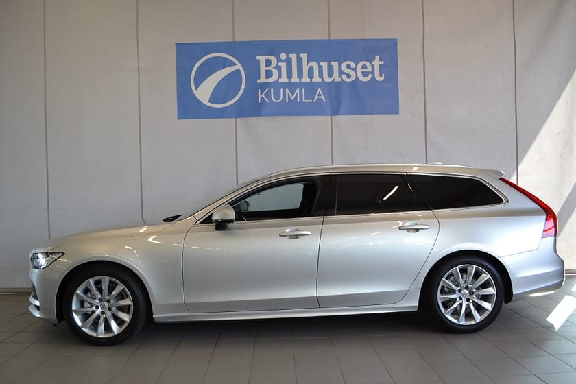 Bild 2 av Volvo V90 D4 AWD Aut Momentum Drag Navi