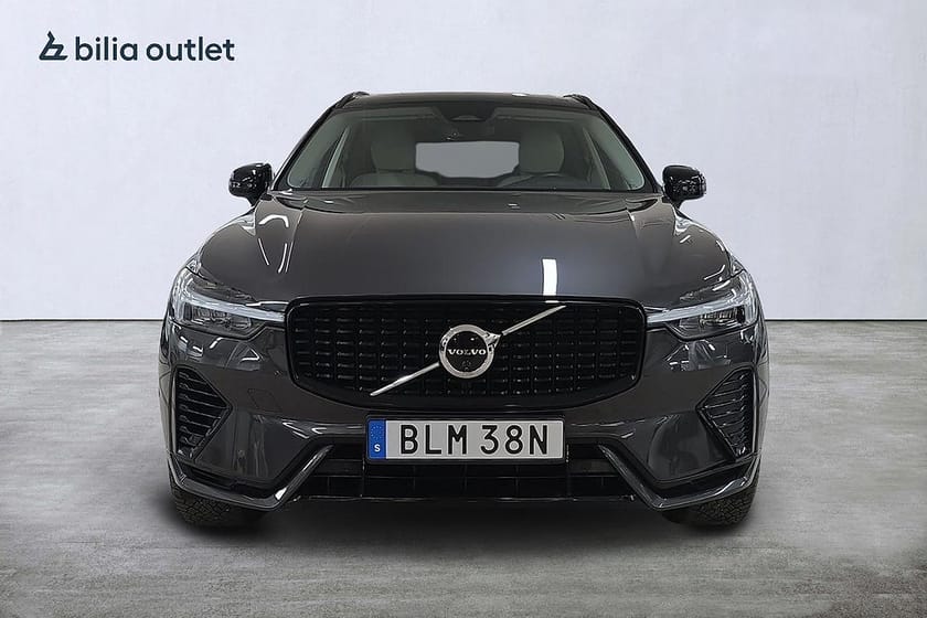Bild 4 av Volvo XC60 Recharge T6 AWD Plus Dark Edition Pano H/K 360° Drag