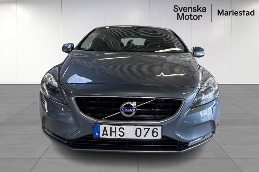 Bild 2 av Volvo V40 T3 Momentum / Backkamera / Keyless / Farthållare