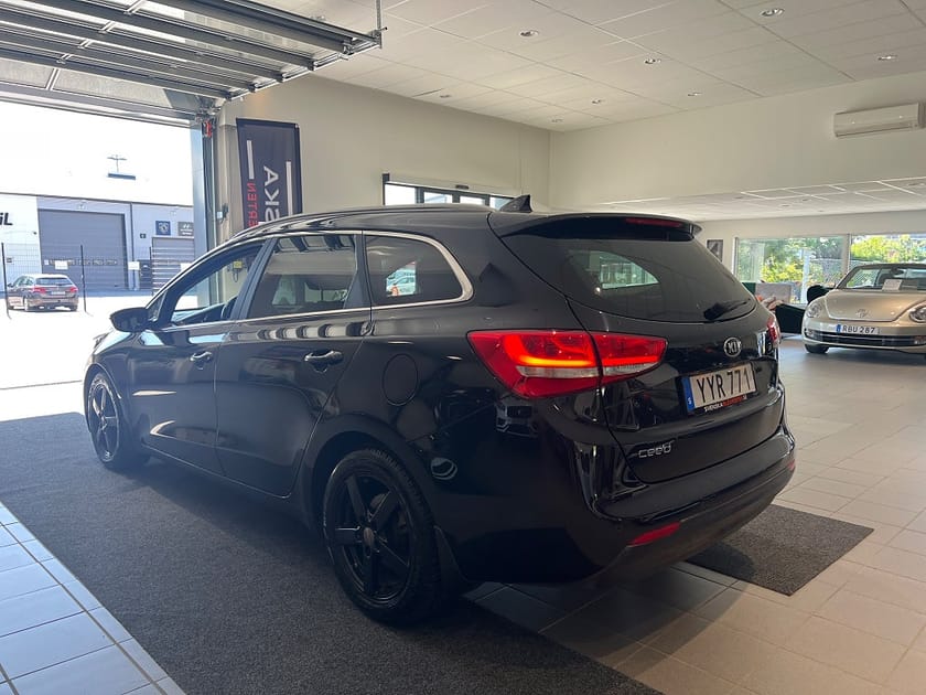 Bild 4 av Kia cee'd_sw 1.6 GDI DCT 135hk/GPS/Backkamera/CarPlay/Aut.