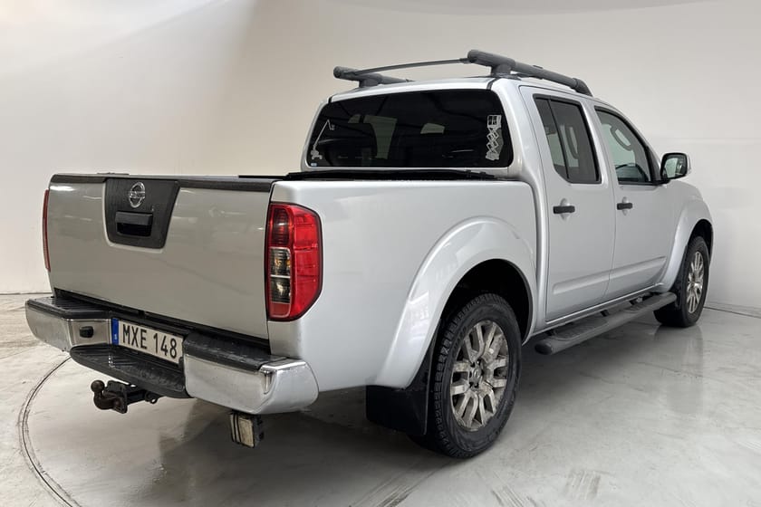 Bild 3 av Nissan Navara Dubbelhytt 3.0 dCi V6 (231hk) Helläder Taklucka Drag