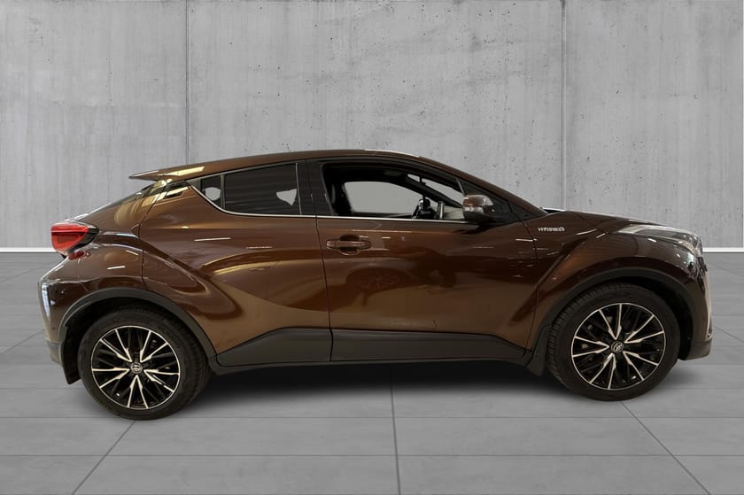 Bilde 4 av Toyota C-HR Hybrid 1.8L 122HK, Hybrid, Supreme Tech, Ryggekamera, Carplay