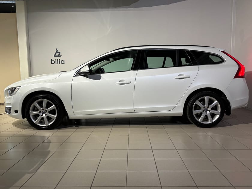 Bild 2 av Volvo V60 D4 Business Advanced | Backkamera | Adaptiv farthållare |