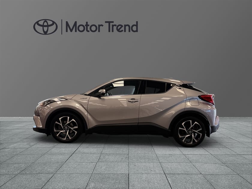 Bild 4 av Toyota C-HR Hybrid 1,8 ELHYBRID X EDITION DRAG MV S+V-HJUL
