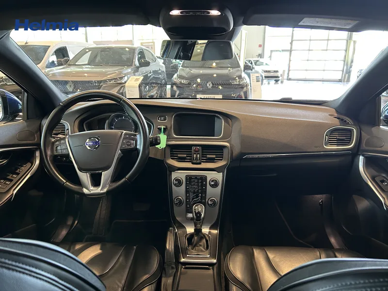 Bild 5 av 13 – Volvo V40 Cross Country D2 Ocean R Business E Ocean Race