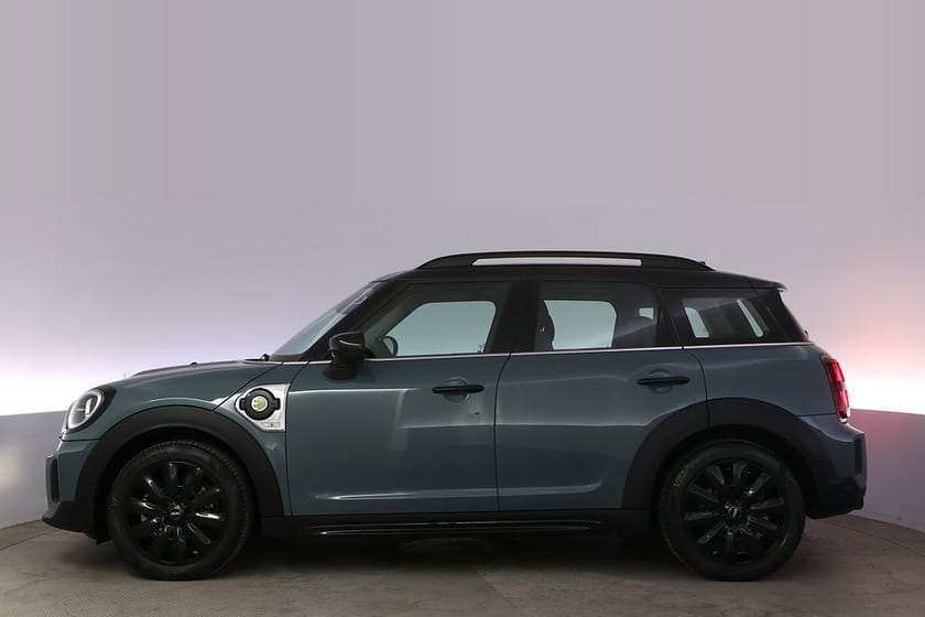 Bild 4 av MINI Countryman Cooper SE ALL4 Excitement Kam Navi CarPlay