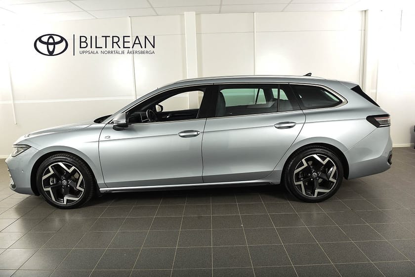 Bild 2 av Volkswagen Passat Sportscombi 2.0 TDI 4Motion R-Line D-Värm Drag