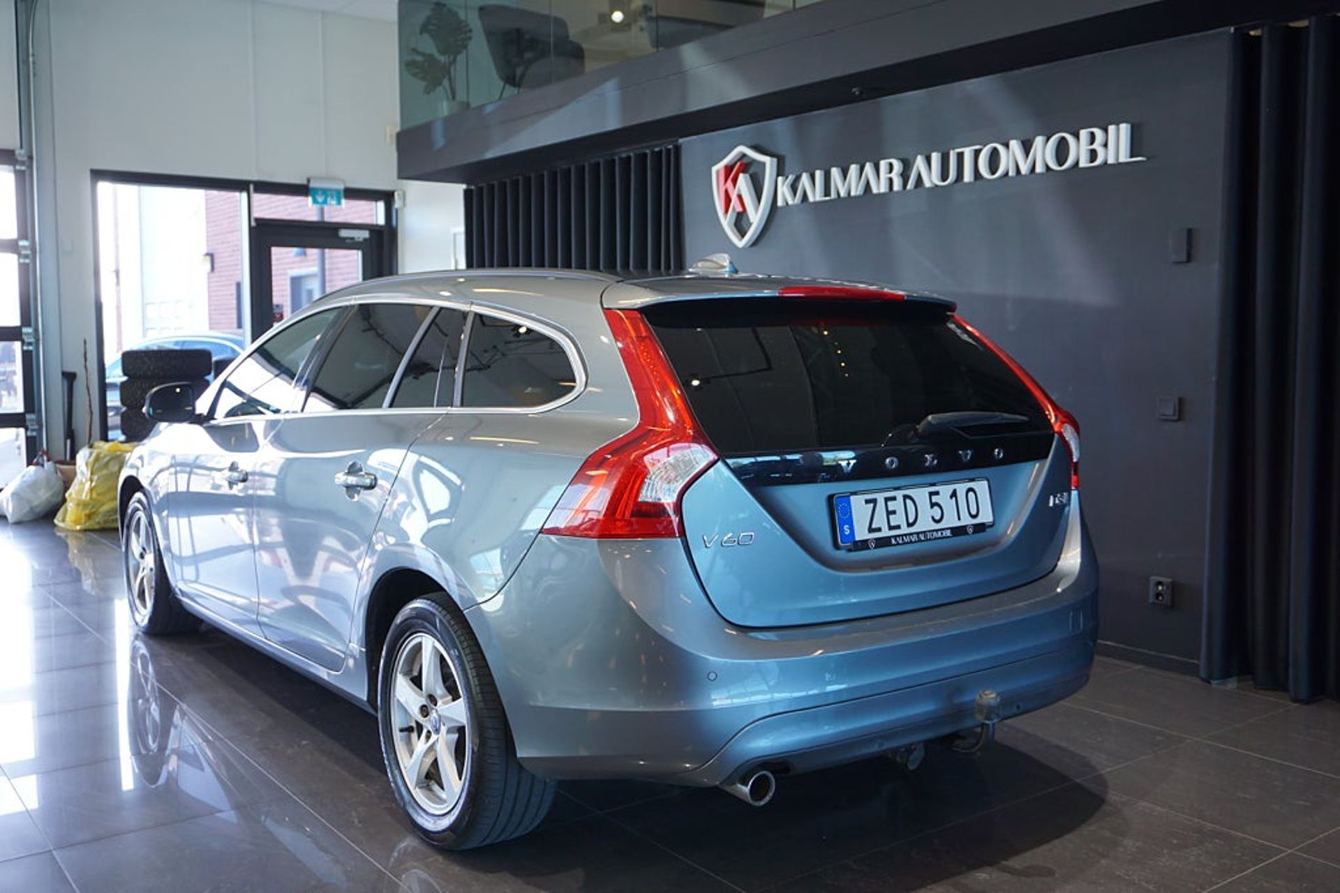 Volvo V60 D3 Geartronic Classic Momentum 2018, photo 6/10