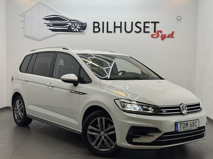 Bild 1 av Volkswagen Touran 1.5 TSI 150hk 7 sits R-Line Värmare/Bkamera/Krok/1Brukare/Carpla