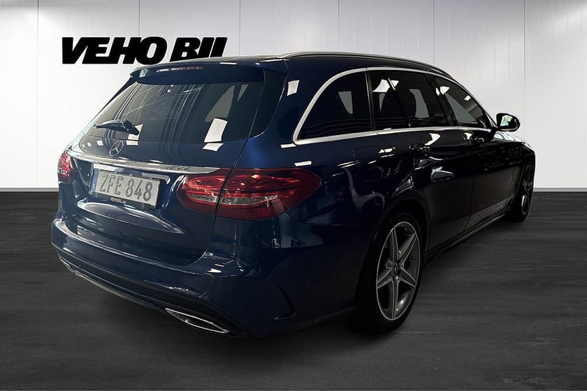 Bild 3 av Mercedes-Benz C 220 T d 220d AMG Line | Burmester | Dragkrok |