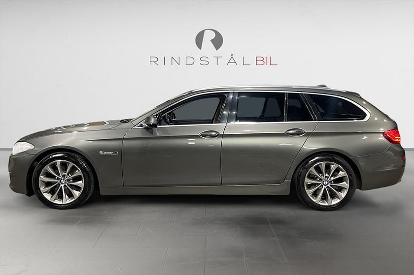 Bild 4 av BMW 520d Touring 184 HK AUT PDC M&K SKINN 0.46L/MIL 16400MIL
