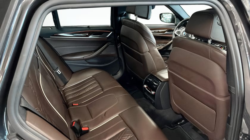 Bild 5 av BMW 530d xDrive Touring M Sport Panorama 360 Cam H/K Kupé Värmare