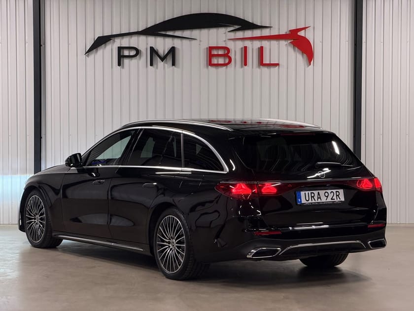 Bild 4 av Mercedes-Benz E 300 de 4MATIC T AMG Line Advanced Plus Superscreen Drag