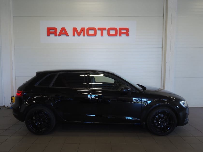 Bild 4 av Audi A3 Sportback 1,2 TFSI 110hk Attraction | Bluetooth | P-Sen