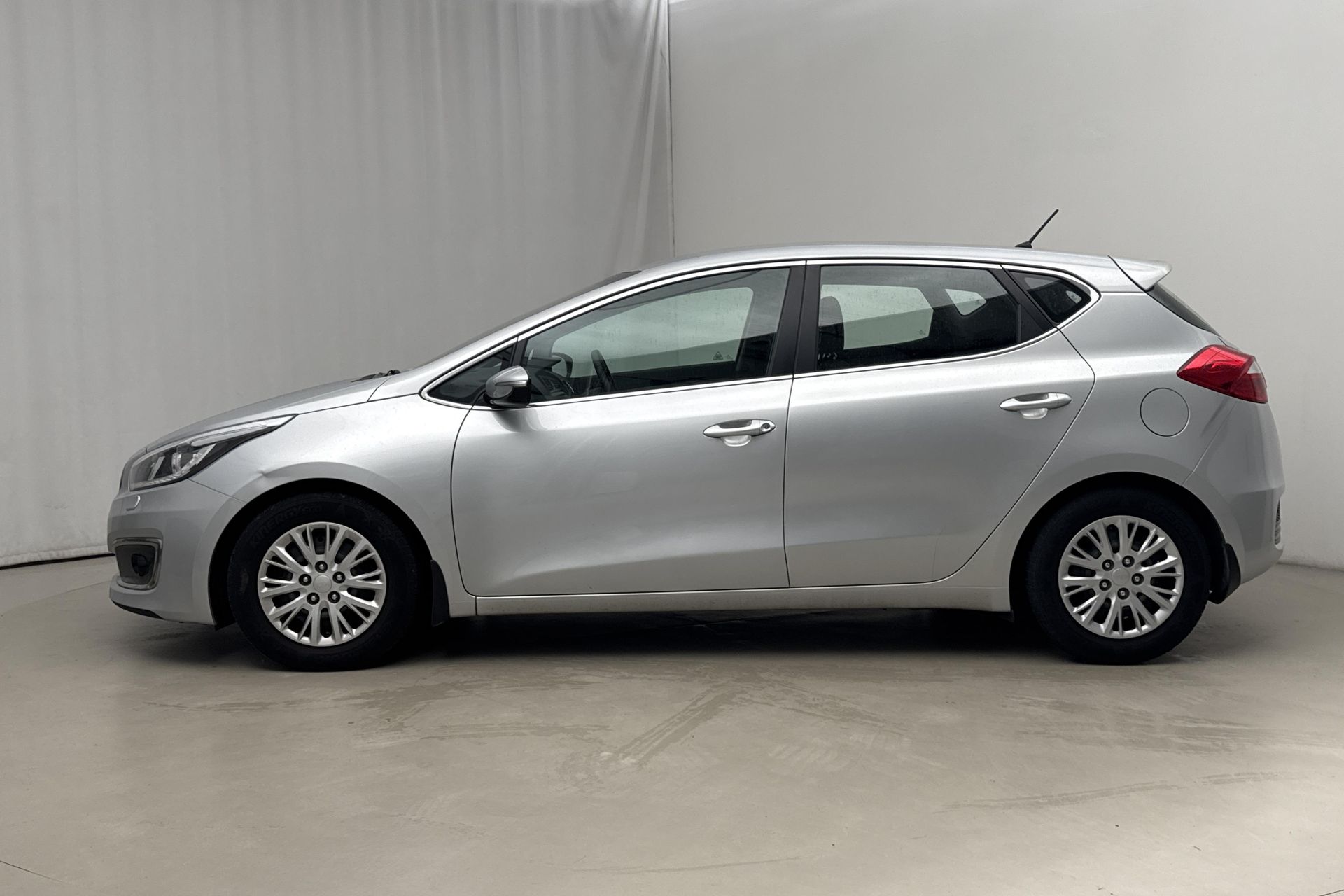 Kia Ceed cee'd 2016, bild 2/10