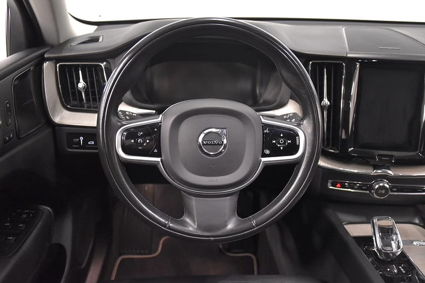 Bild 2 av Volvo XC60 Recharge T8 AWD Inscription Pano H/K B-värm Drag