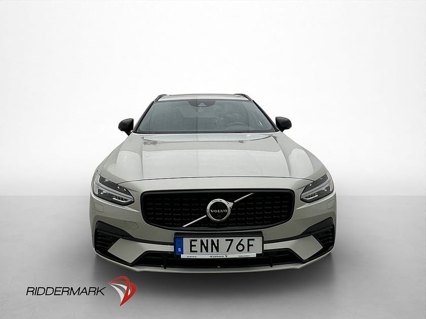 Bild 2 av Volvo V90 Recharge T6 AWD R-Design VOC Pano H/K 360° Skinn