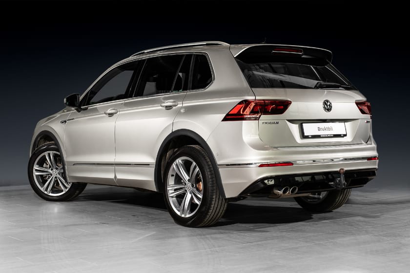 Bilde 5 av Volkswagen Tiguan 2.0 190hk Highline R-Line 4x4 Webasto Krok Acc Minne+++