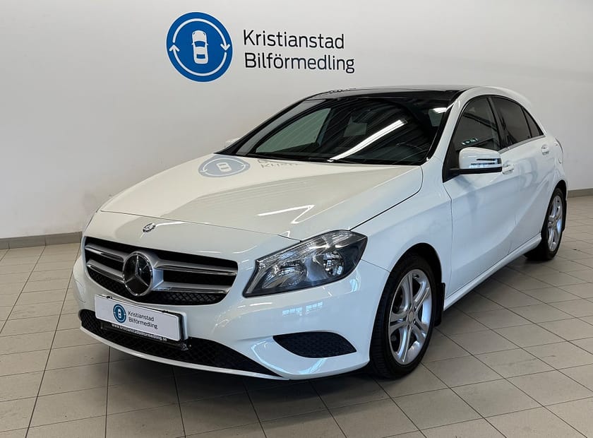 Bild 2 av Mercedes-Benz A 180 CDI Urban Panoramasoltak, Delläderklädsel, Drag