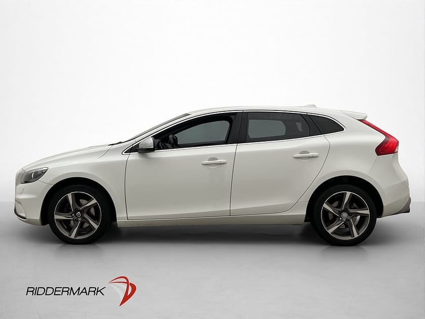 Bild 4 av Volvo V40 T2 122hk R-Design Skinn Värmare Kamera Adaptiv