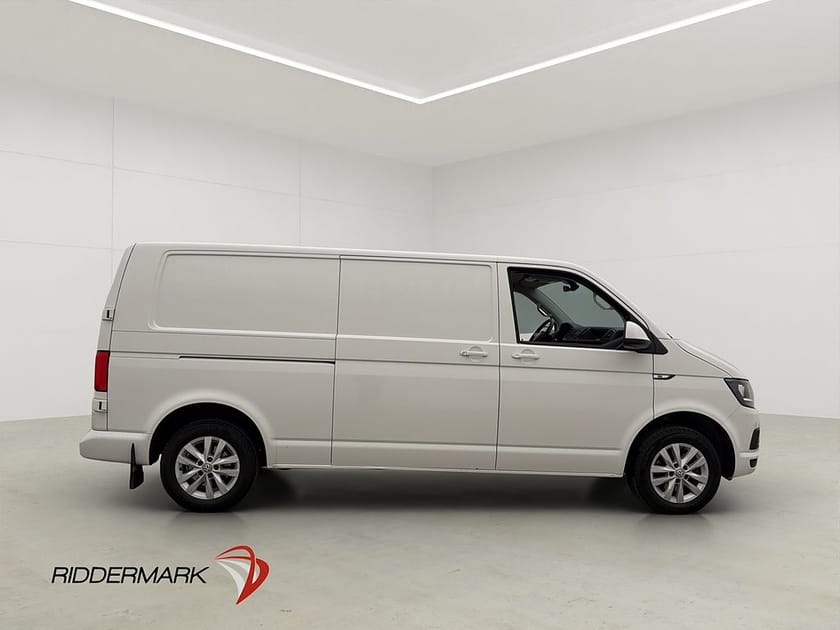 Bild 2 av Volkswagen Transporter L2 Värm PDC Drag V-Inr CARPLAY Moms