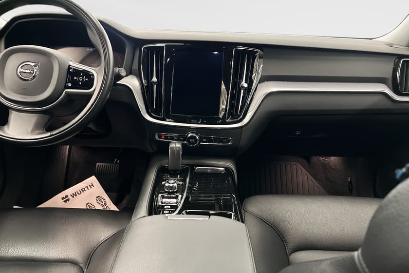Bild 5 av Volvo V60 T6 TE Momentum Edition