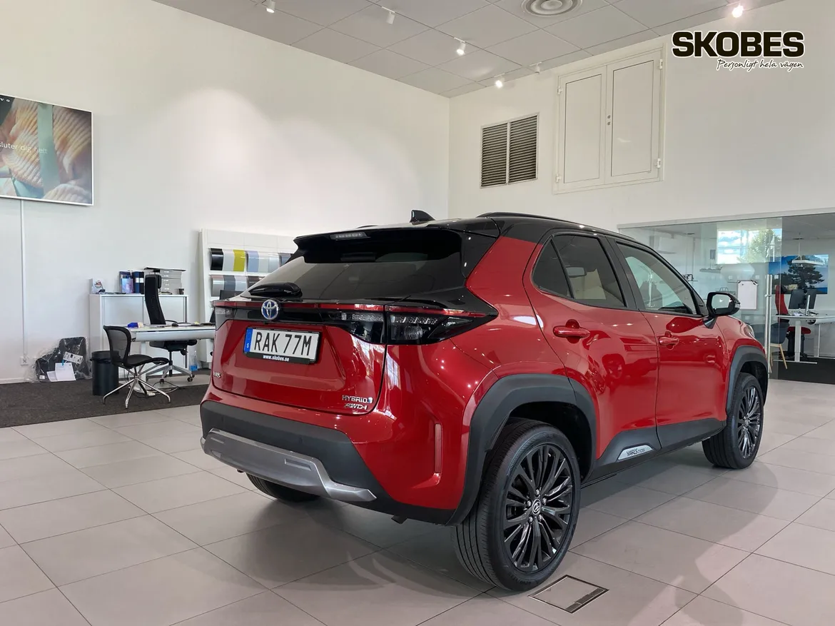Toyota Yaris Cross Hybrid AWD-i
