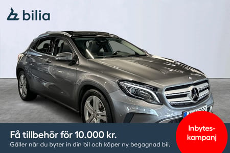 Mercedes-Benz GLA 200 Panorama Värmare kamera Carplay