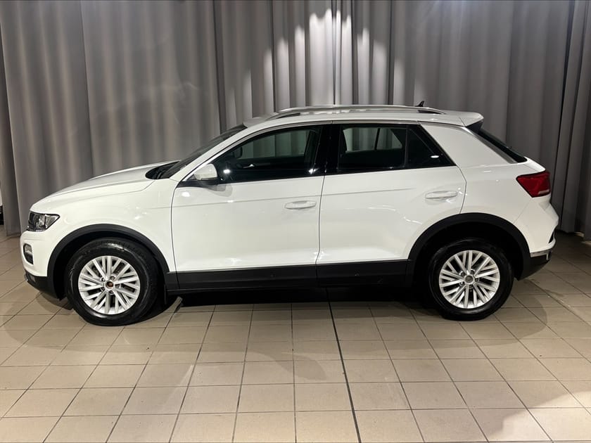 Bild 2 av Volkswagen T-Roc 1.0 TSI Manuell, 116hk Drag/Kamera