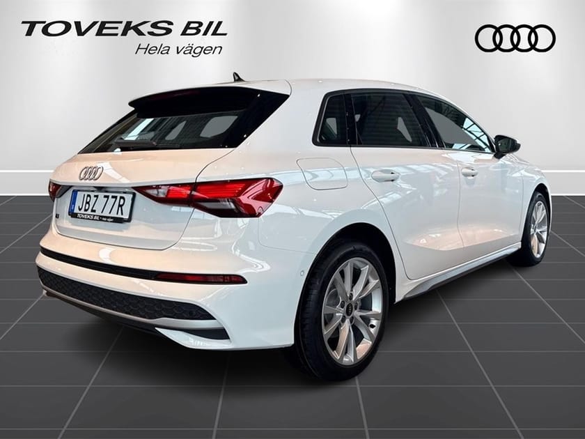 Bild 2 av Audi A3 Sportback 40 TFSI e Proline 204 hK S tronic