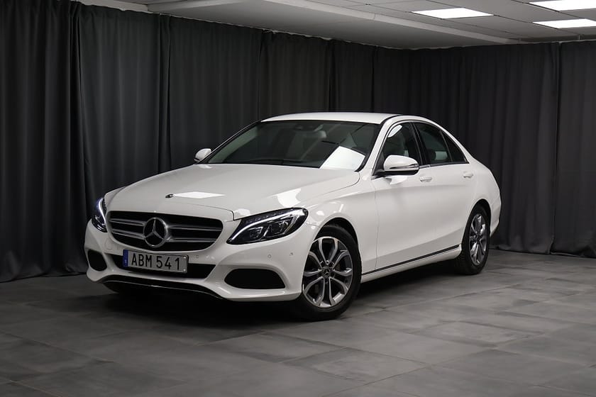 Bild 1 av Mercedes-Benz C 180 Avantgarde Backkamera Multibeam 1 BRUKARE