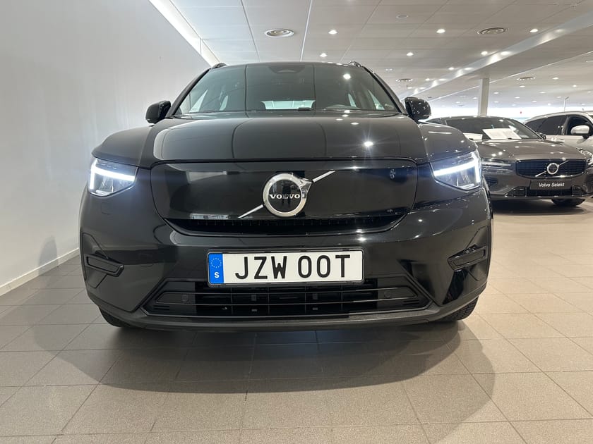Bild 2 av Volvo XC40 Recharge Core / Navigation / Sensorer / Backkkamera /