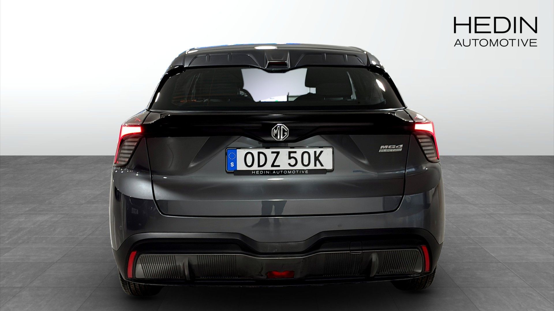 MG MG4 Electric Standard Range 2023, photo 7/9